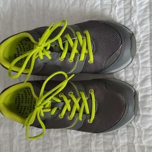 Vionic Kona Fitness Athletic Walking Shoes Sneakers Size 6.5